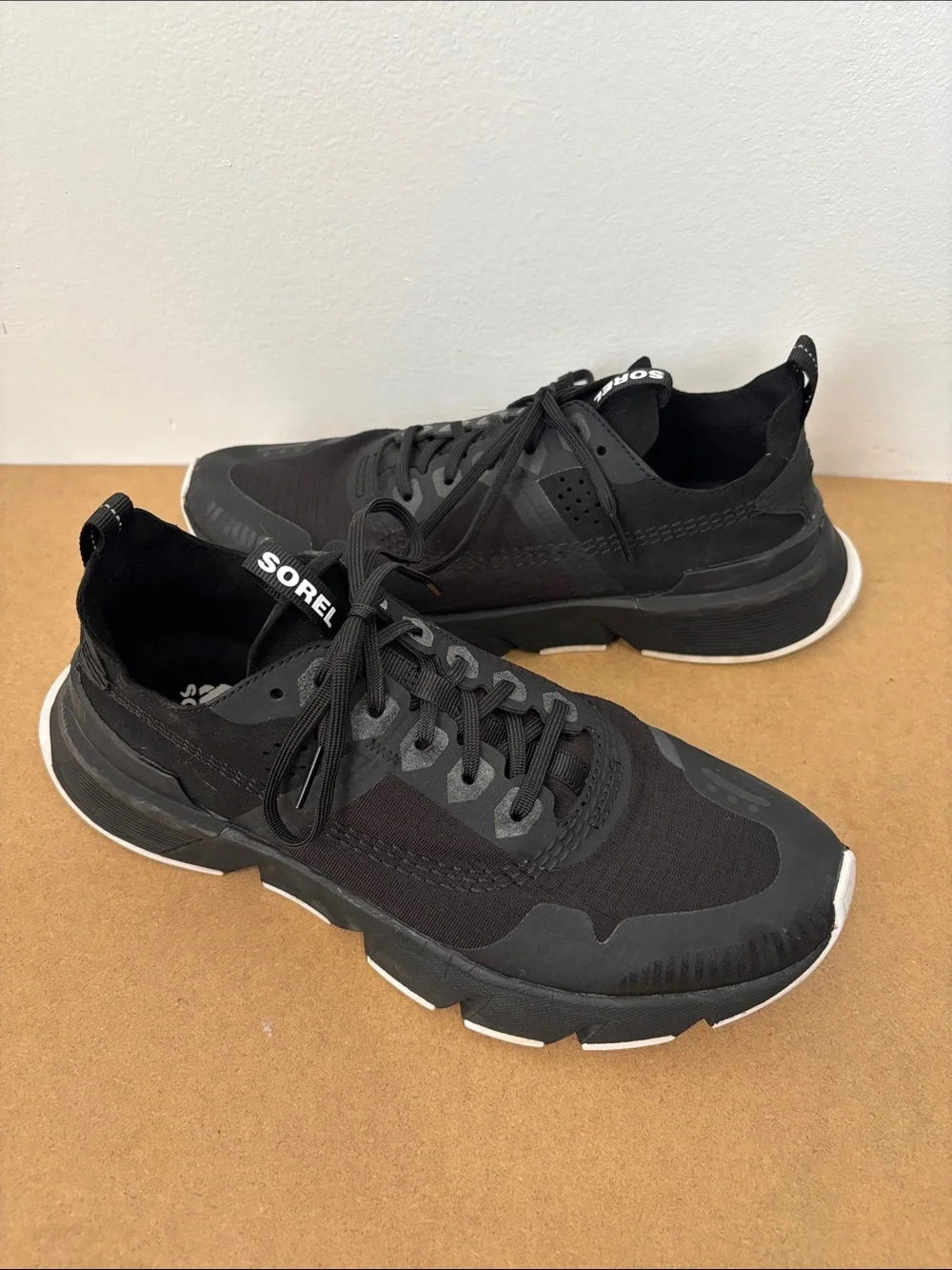 Sorel Kinetic Rush Ripstop Black Women’s Sneakers Size 8.5